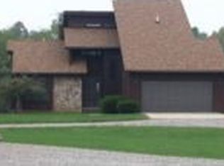 2578 W Marr Rd, Howell, MI 48855
