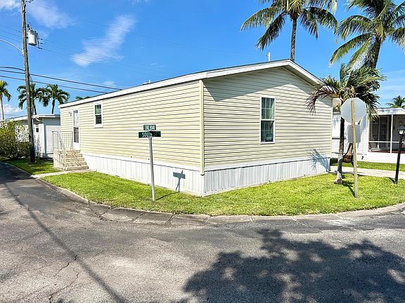 2nd image of 3349 South Street
