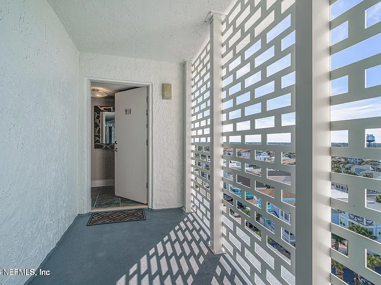 1601 Ocean Dr S #910 — Photo 2