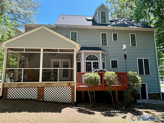 2nd image of 8997 Kings Charter Dr