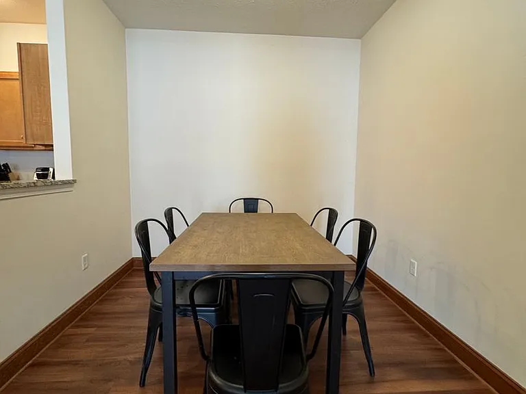 Eagle View Luxury Apartments — Photo 149