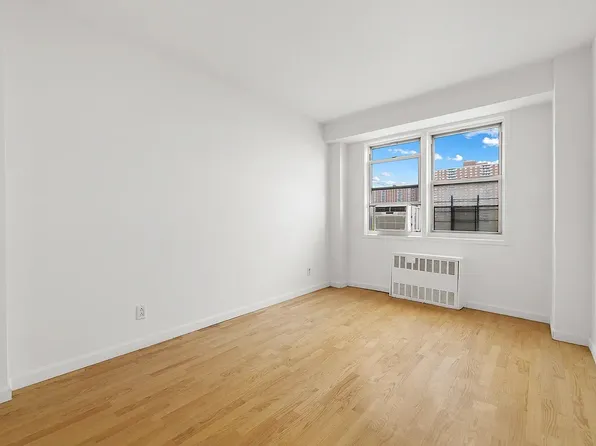 15 West 139th Street image 8 of 14