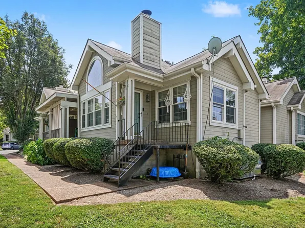 129 Cherry Hill Dr APT 18C, Hendersonville, TN 37075