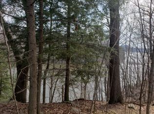 L10 Robin Redstone W, La Valle, WI 53941