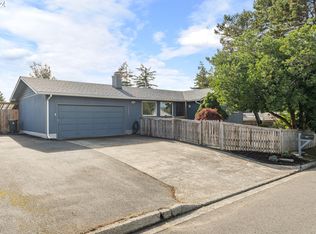 1905 Lindberg Ave, Coos Bay, OR 97420