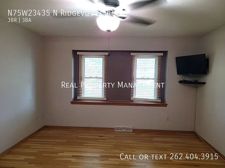 N75W23435 N Ridgeview Cir — Photo 8