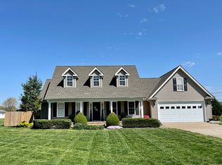 148 Edinborough Dr W, Murray, KY 42071