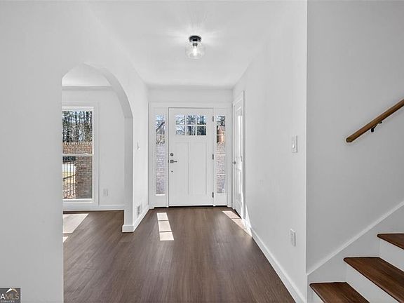 5th image of 3940 Pinehurst Valley Dr