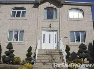 29 Harold St, Staten Island, NY 10314