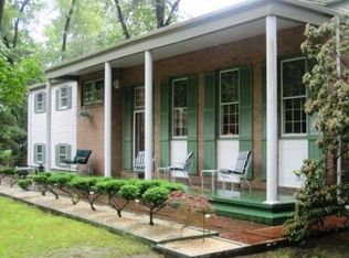 2 Laurel Hill Dr, Cherry Hill, NJ 08003