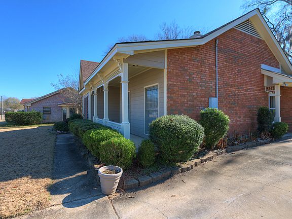3rd image of 6718 Sarita Ct