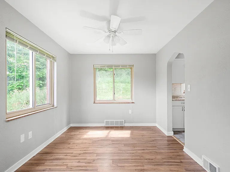 5649 Library Rd — Photo 9