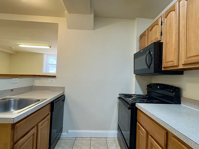 Apartments in Reservoir Hill, Baltimore, MD! — Photo 31