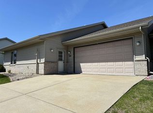 700 Constitution Ln, Deforest, WI 53532