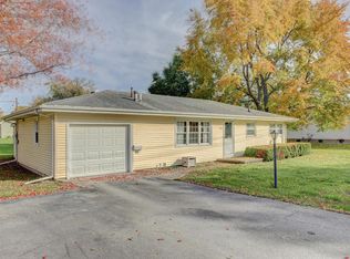 208 W Strong St, Tolono, IL 61880