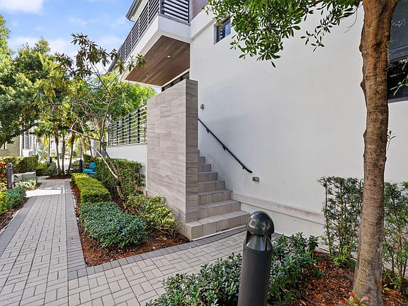 4th image of 8243 NW 48th Street