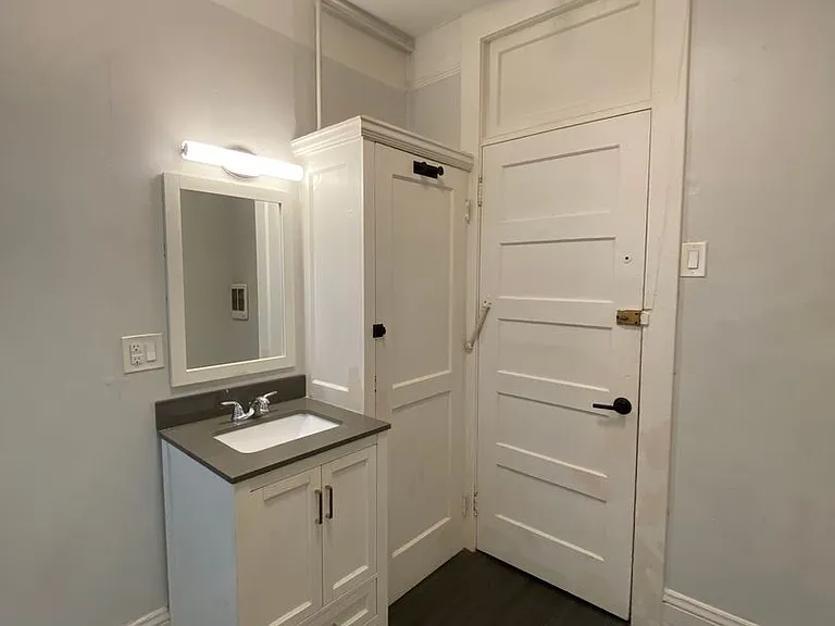 668 Clay St #69 — Photo 2