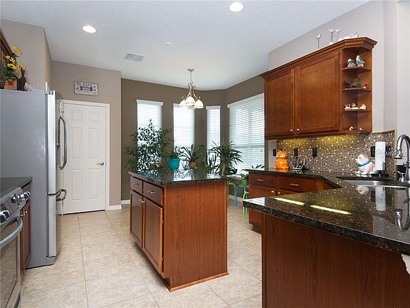 5th image of 333 Salt Marsh Ln