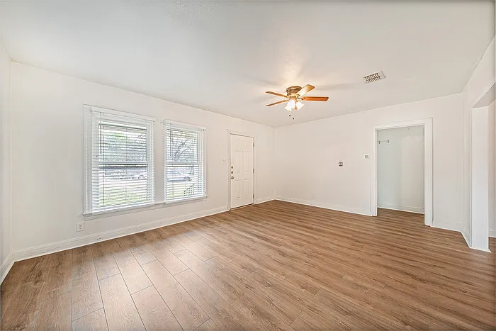 2802 Dancy St — Photo 4