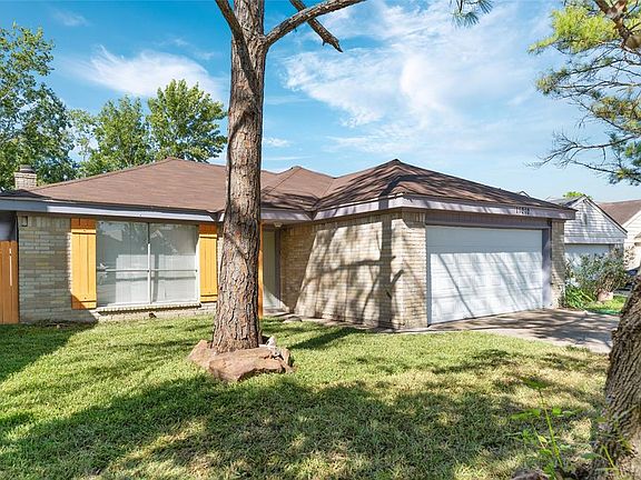 3rd image of 11010 Willwood Dr