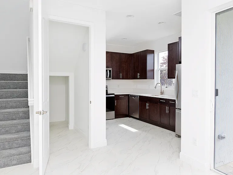 6979 Pines Cir #35 — Photo 11