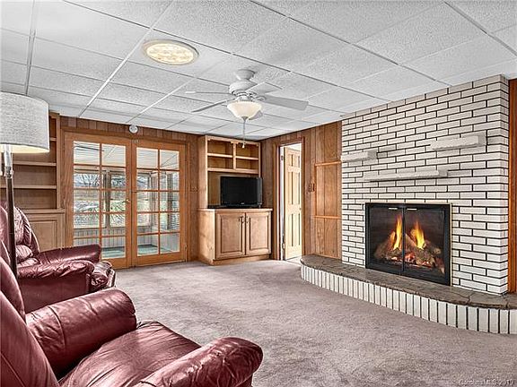 2nd image of 16 Pisgah View Dr