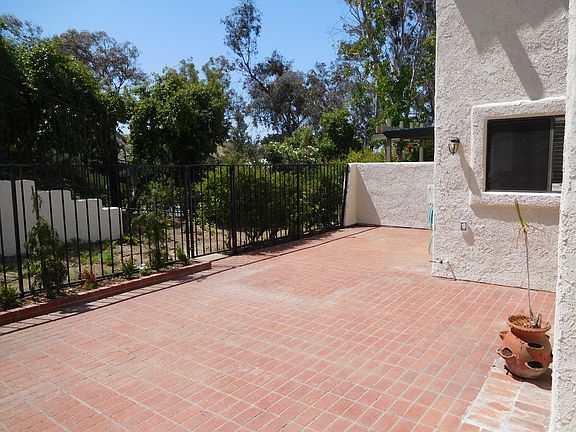 3rd image of 583 Spyglass Ln