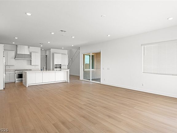3rd image of 10012 Decano Ridge St