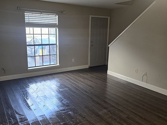 3rd image of 100 Winchester Dr APT 603