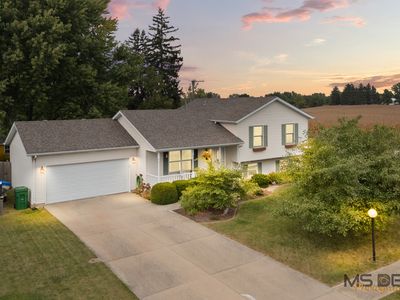 101 Forest Dr, Kirkland, IL, 60146