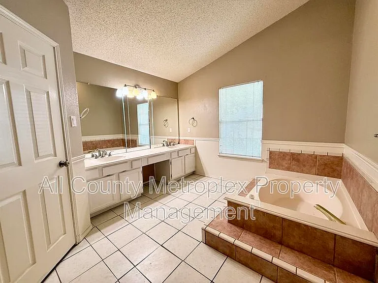 516 Arbor Oak Dr — Photo 8