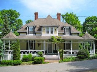 11 Summit Ave #2, Fiskdale, MA 01518