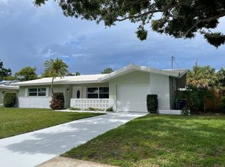 1395 Ambassador Dr, Clearwater, FL 33764