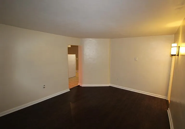 218 Alexander Ave #2 — Photo 5