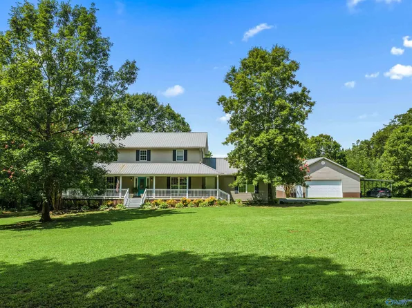 110 Davidson Dr NE, Fort Payne, AL 35967