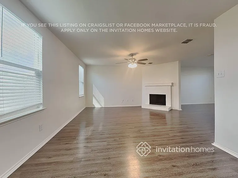 1321 Gayle St — Photo 4