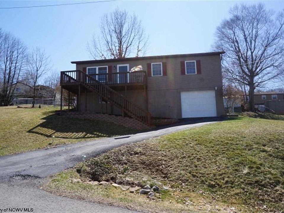 1st image of 212 Eastgate Dr