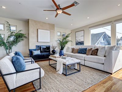 221 4th Pl, Manhattan Beach, CA, 90266