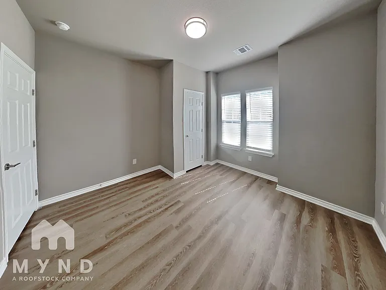 5621 Van Horn Dr — Photo 15