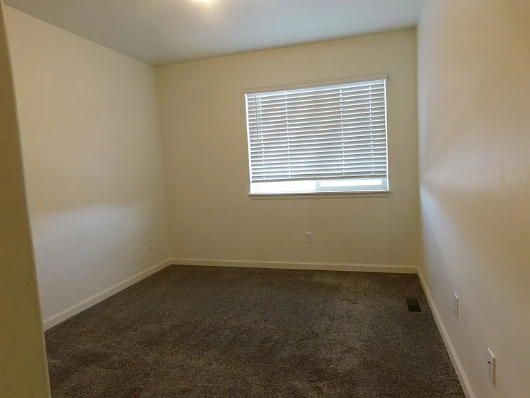 654 Trinity Way #B — Photo 14