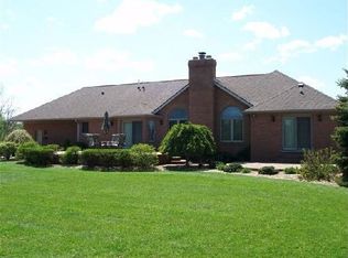 62300 Romeo Plank Rd, Ray, MI 48096