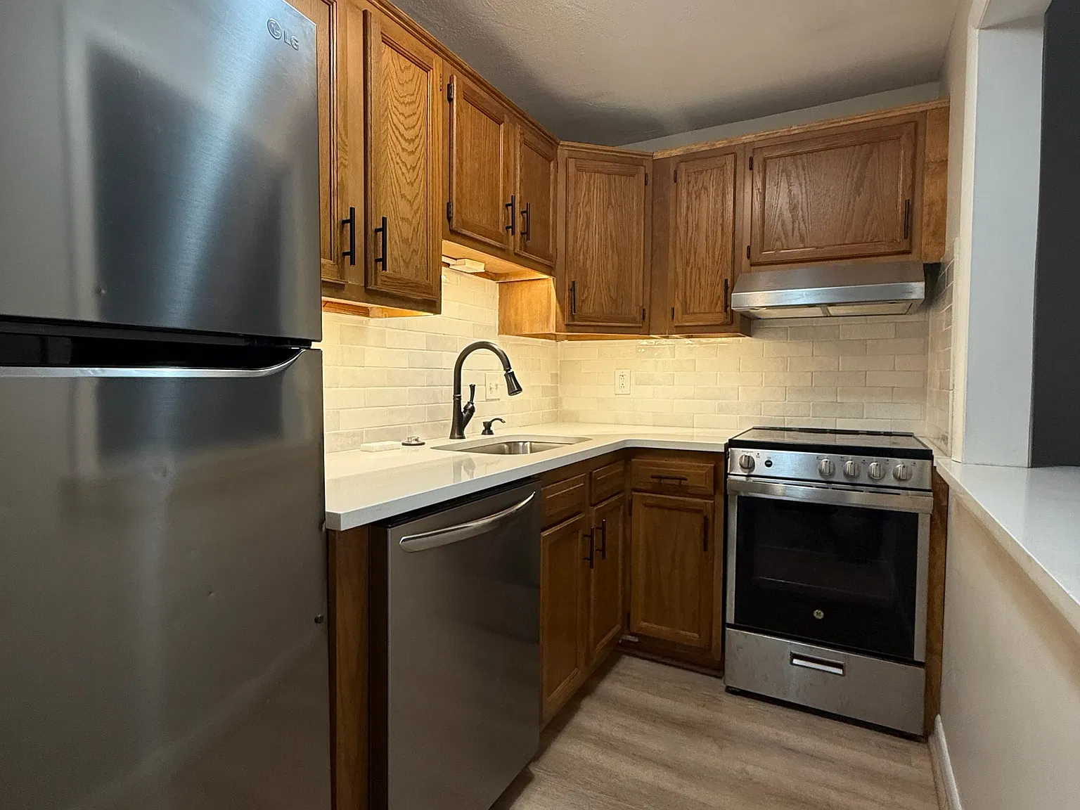 616 Boston Post Rd E — Photo 2
