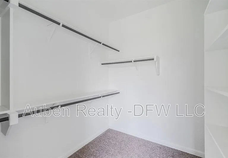 1343 Fox Hollow Rd — Photo 30