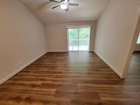 4th image of 9318 N Robinhood Ave