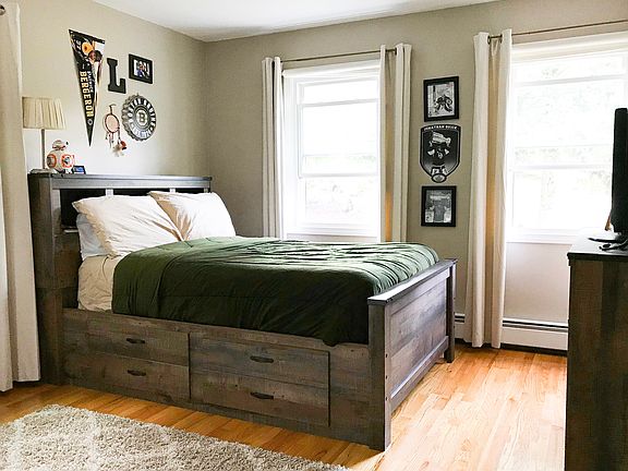 Front bedroom