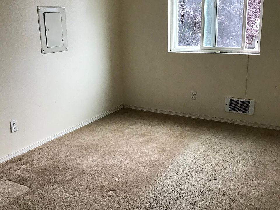 1st image of 1413 E Marine View Dr APT C
