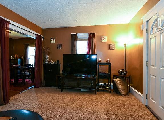 4th image of 4046 Bryant Ave N