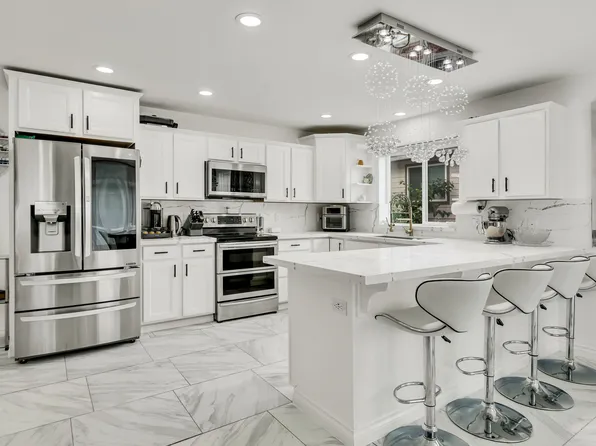 1102 9th Ave, Milton, WA 98354