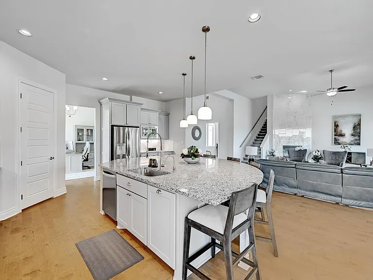 4809 Serene Hills Dr — Photo 10