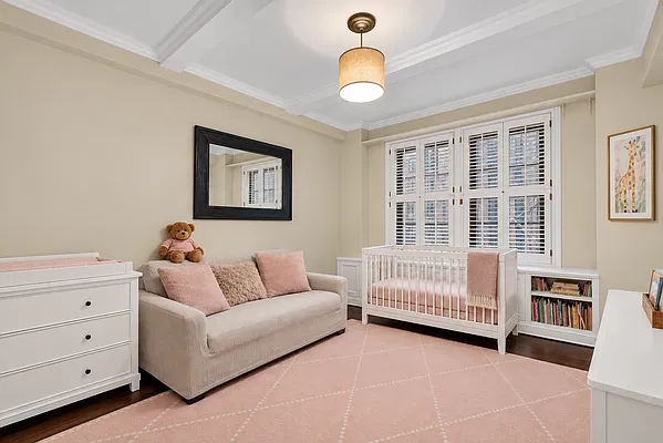 Bedroom, photo 2